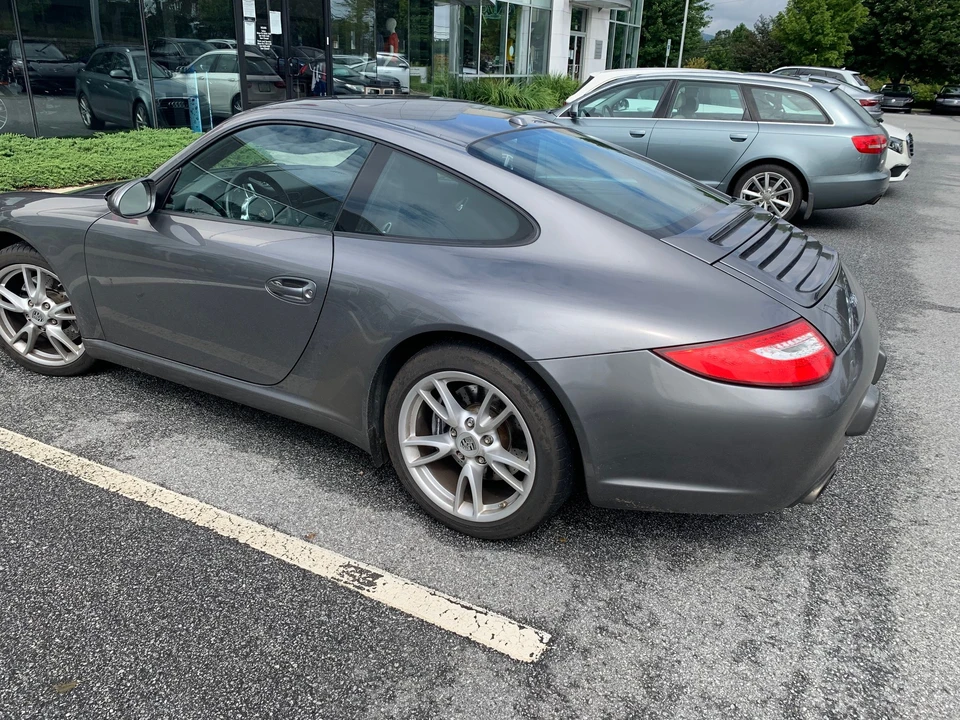 2011 Porsche 997 Carrera - Image 3 of 4