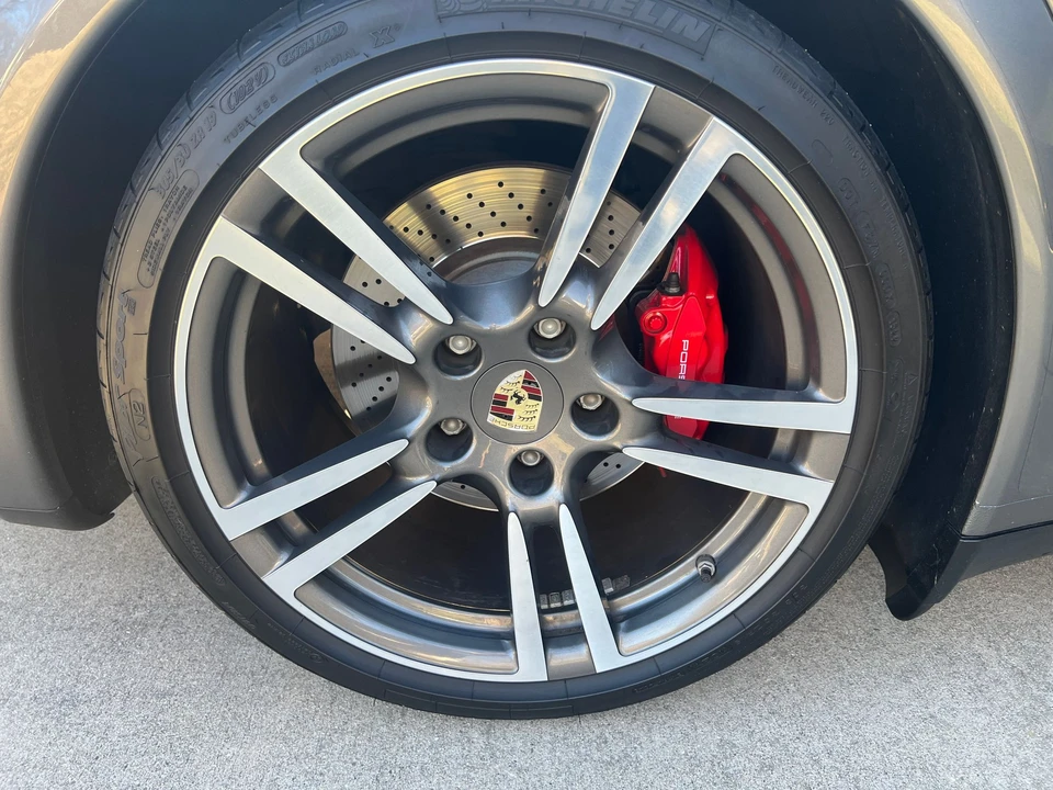 2011 Porsche 997 Turbo - Image 14 of 23