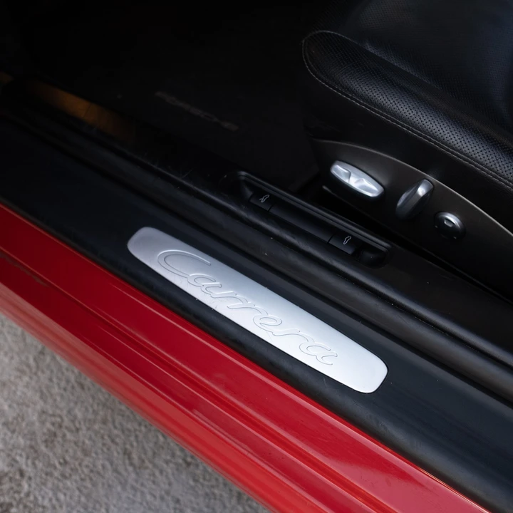 2011 Porsche 997 Carrera - Image 24 of 31