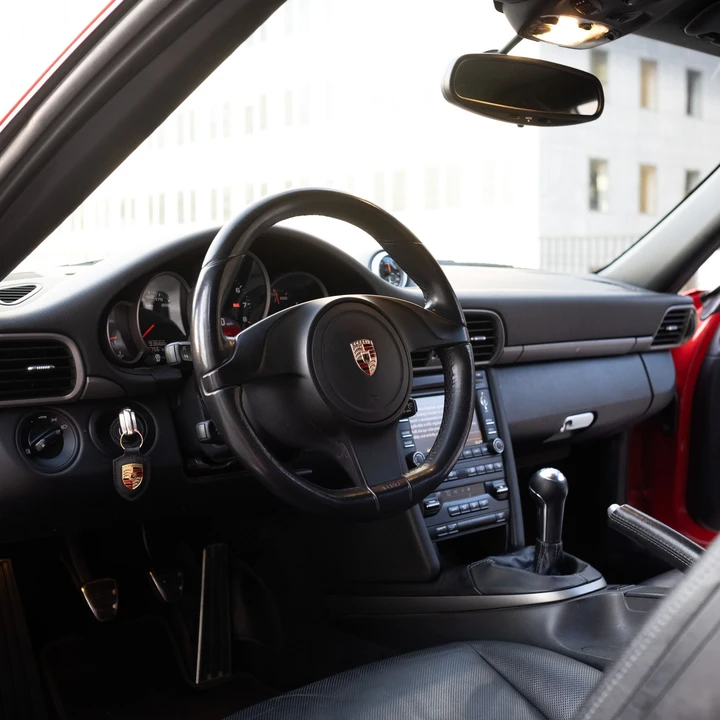 2011 Porsche 997 Carrera - Image 25 of 31