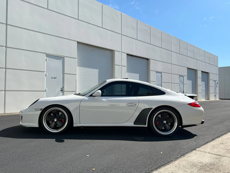 2011 Porsche 997 Carrera - Image 27 of 31