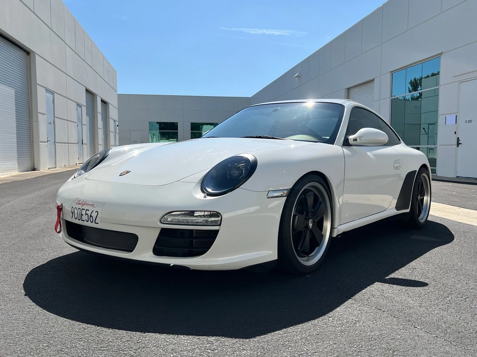 2011 Porsche 997 Carrera - Image 24 of 31