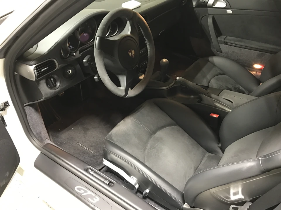 2011 Porsche 997 GT3 - Image 3 of 8