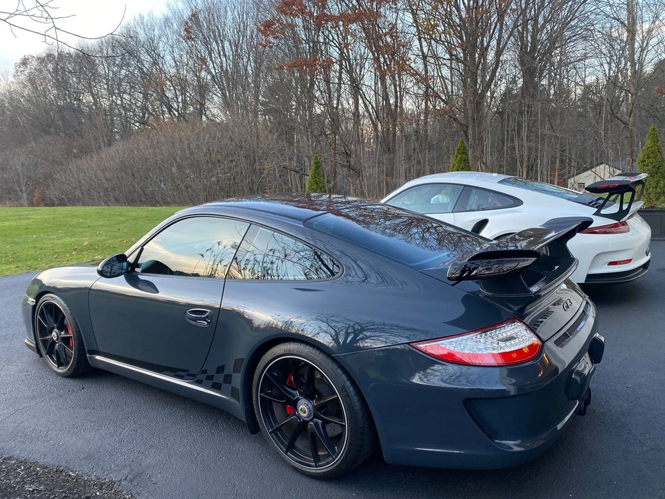 2011 Porsche 997 GT3 - Image 18 of 19