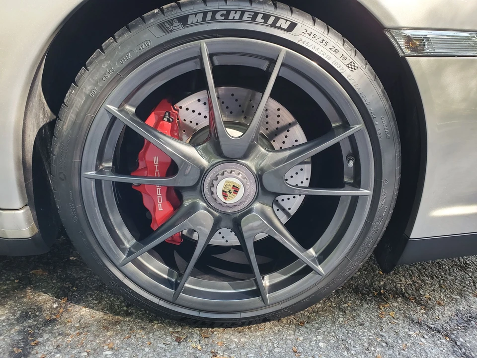 2011 Porsche 997 Turbo - Image 17 of 31