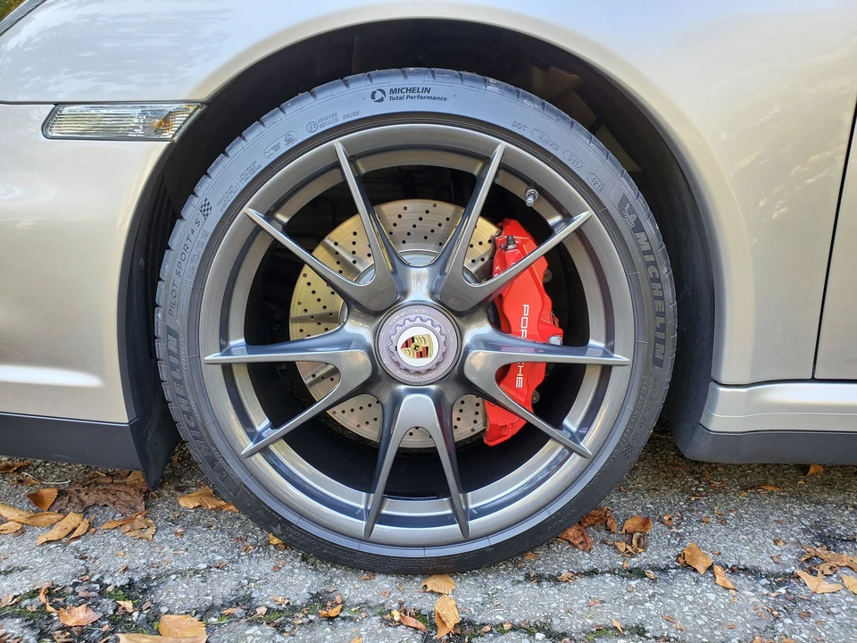 2011 Porsche 997 Turbo - Image 18 of 31