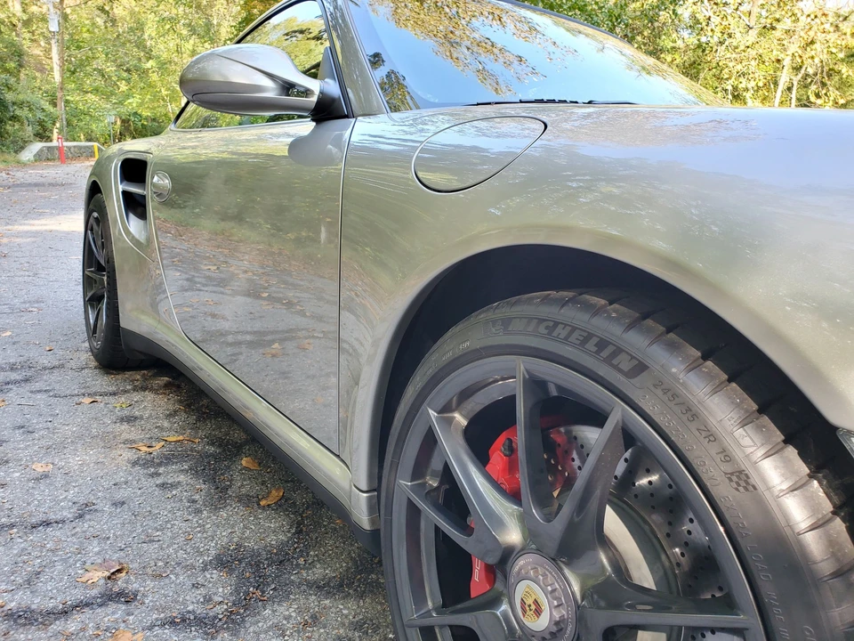2011 Porsche 997 Turbo - Image 13 of 31