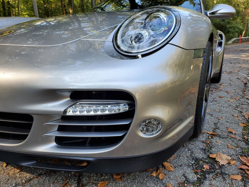 2011 Porsche 997 Turbo - Image 12 of 31