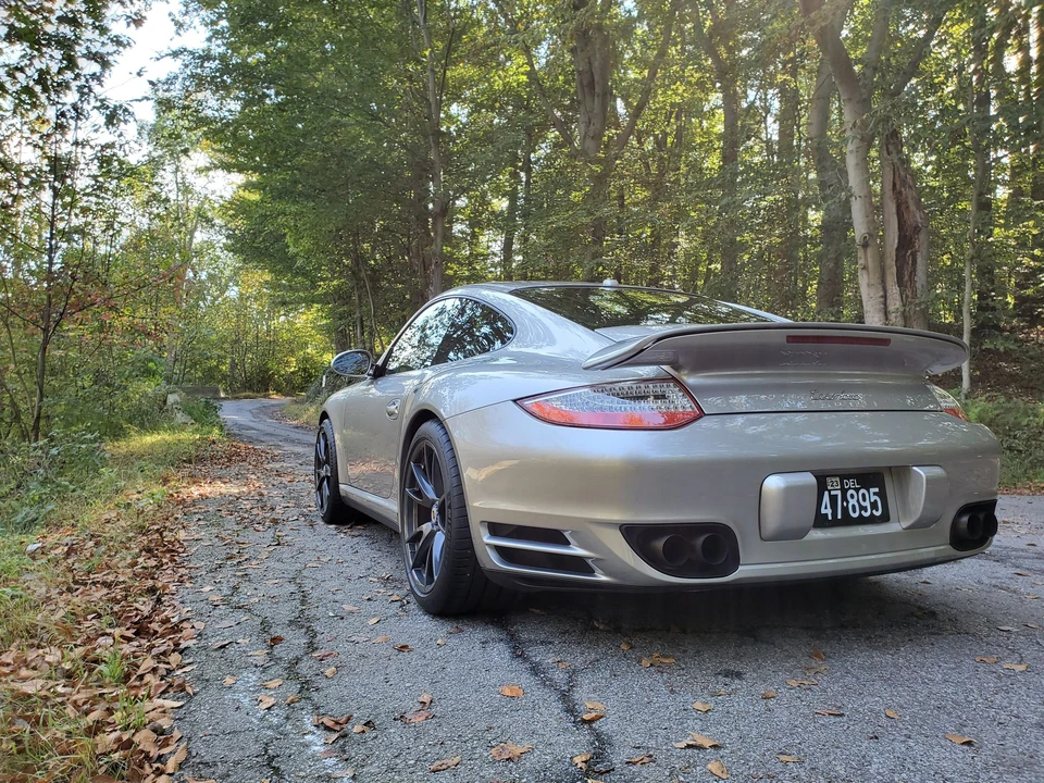 2011 Porsche 997 Turbo - Image 6 of 31