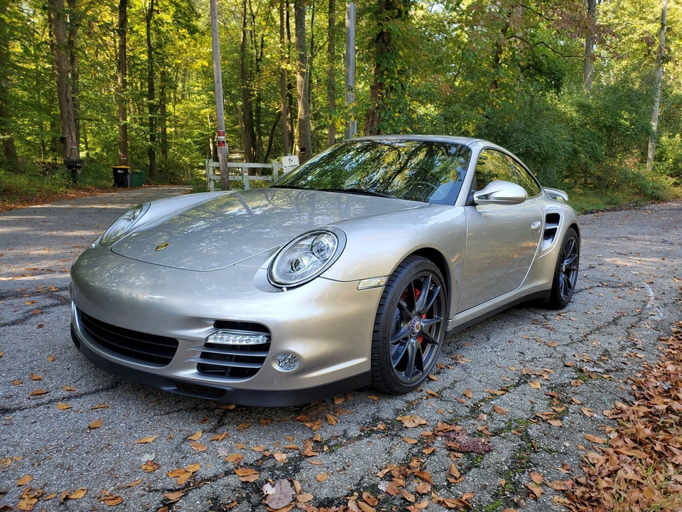 2011 Porsche 997 Turbo - Image 7 of 31