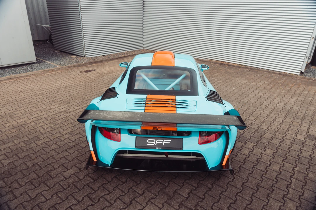 2011 Porsche 911 - Image 11 of 31