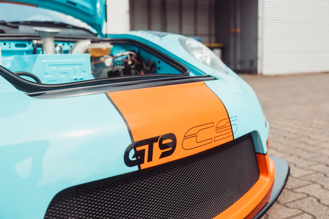 2011 Porsche 911 - Image 27 of 31
