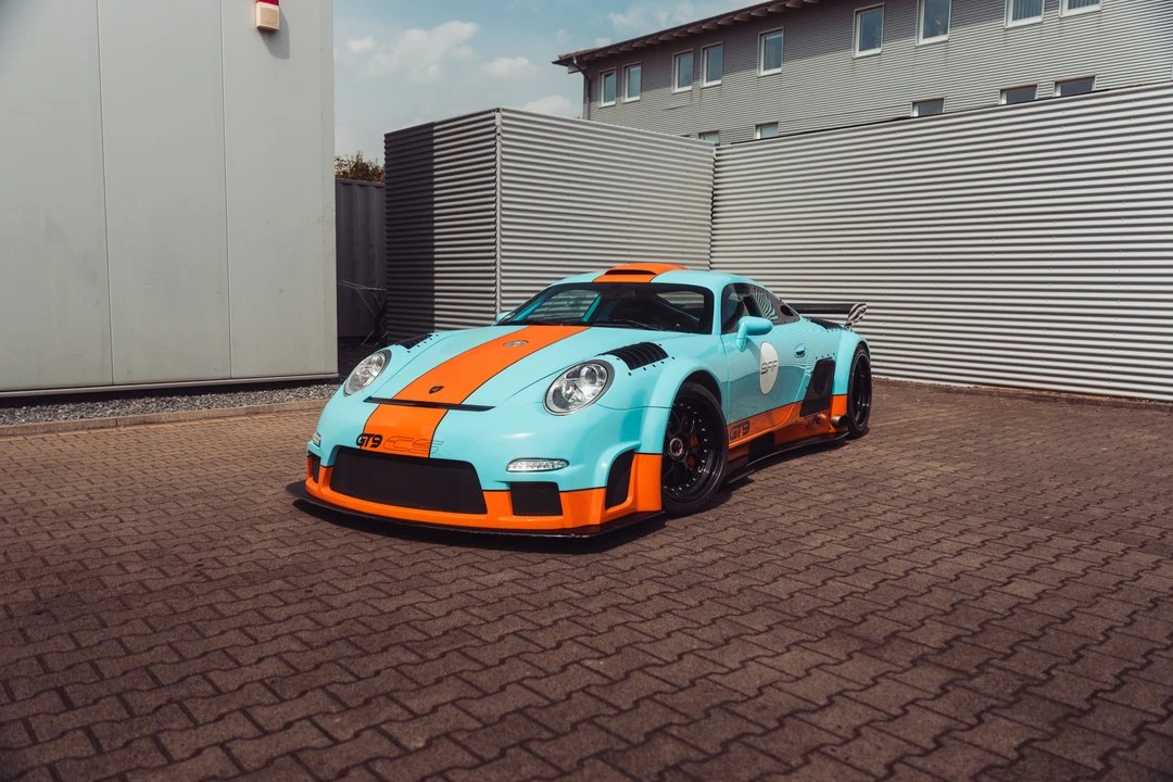 2011 Porsche 911 - Image 3 of 31