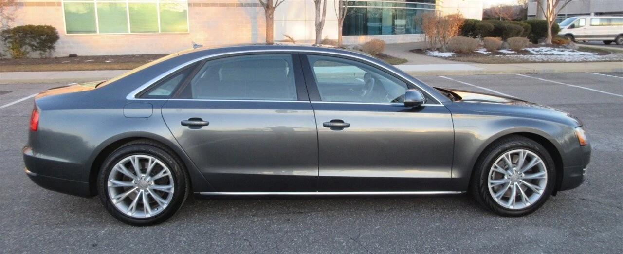 2011 Audi D4 A8 - Image 10 of 21