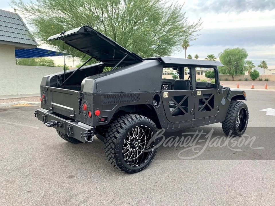 2011 AM General Hummer - Image 10 of 12