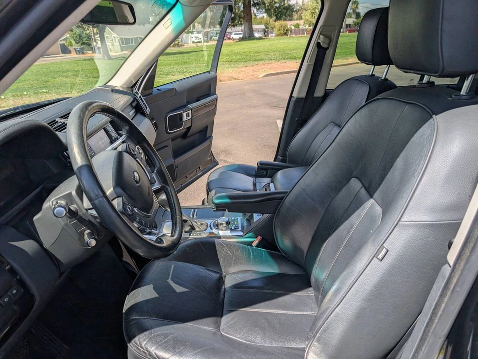2011 Land Rover Range Rover L322 - Image 10 of 12