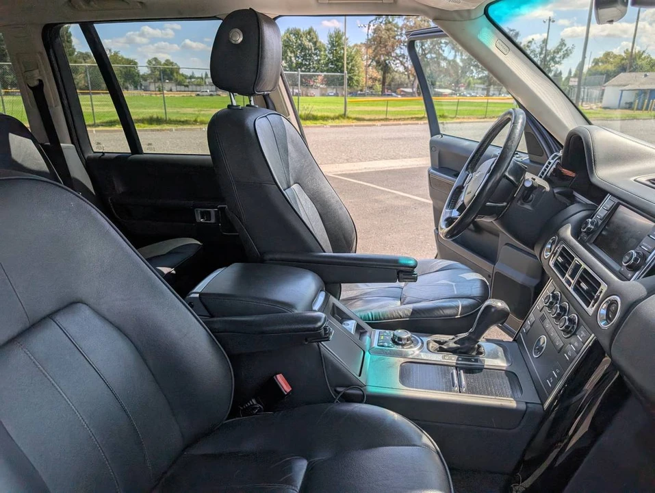2011 Land Rover Range Rover L322 - Image 9 of 12