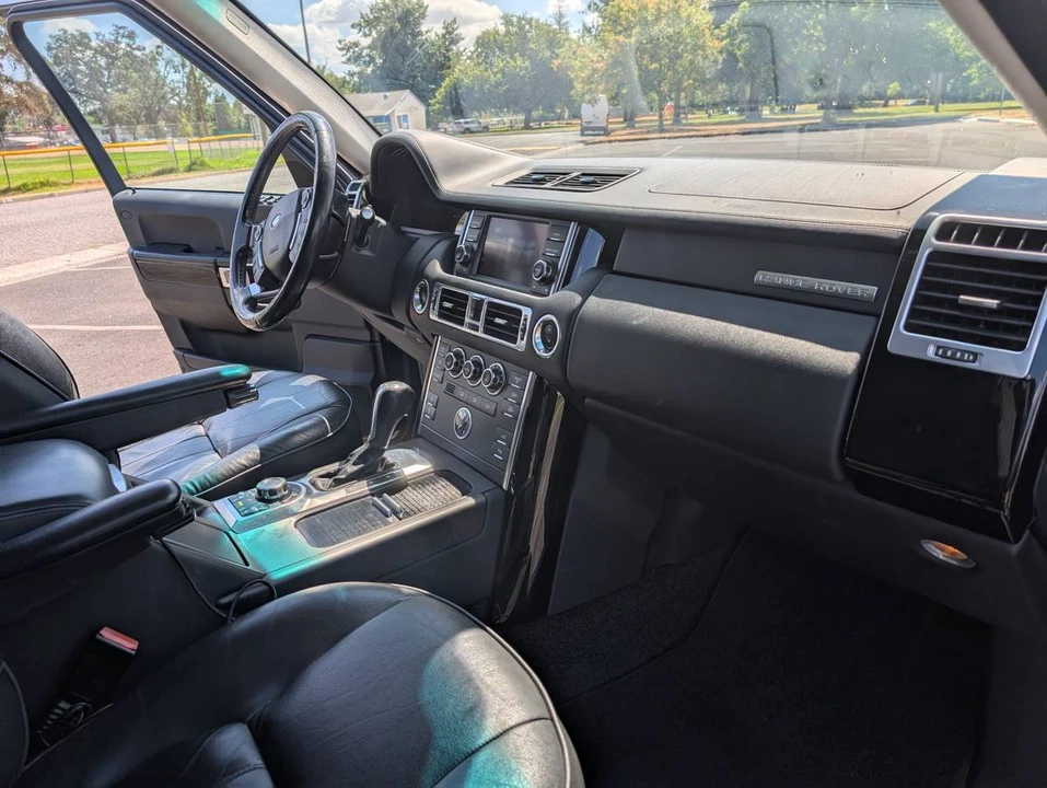 2011 Land Rover Range Rover L322 - Image 8 of 12