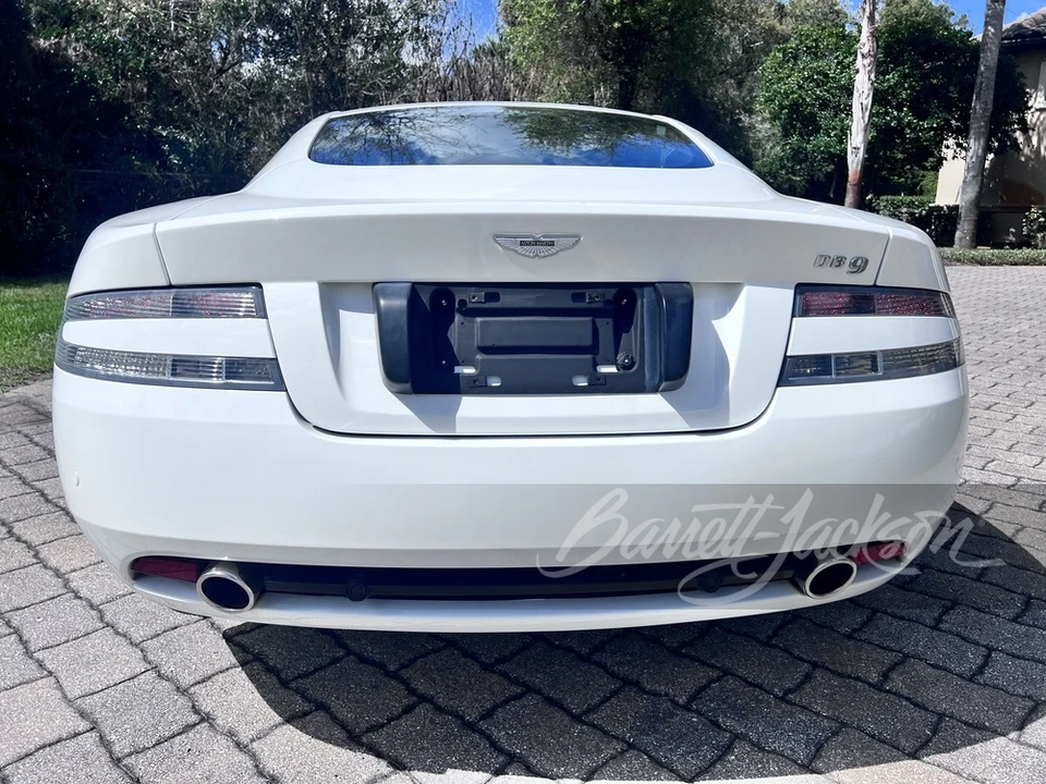 2011 Aston Martin DB9 - Image 10 of 10