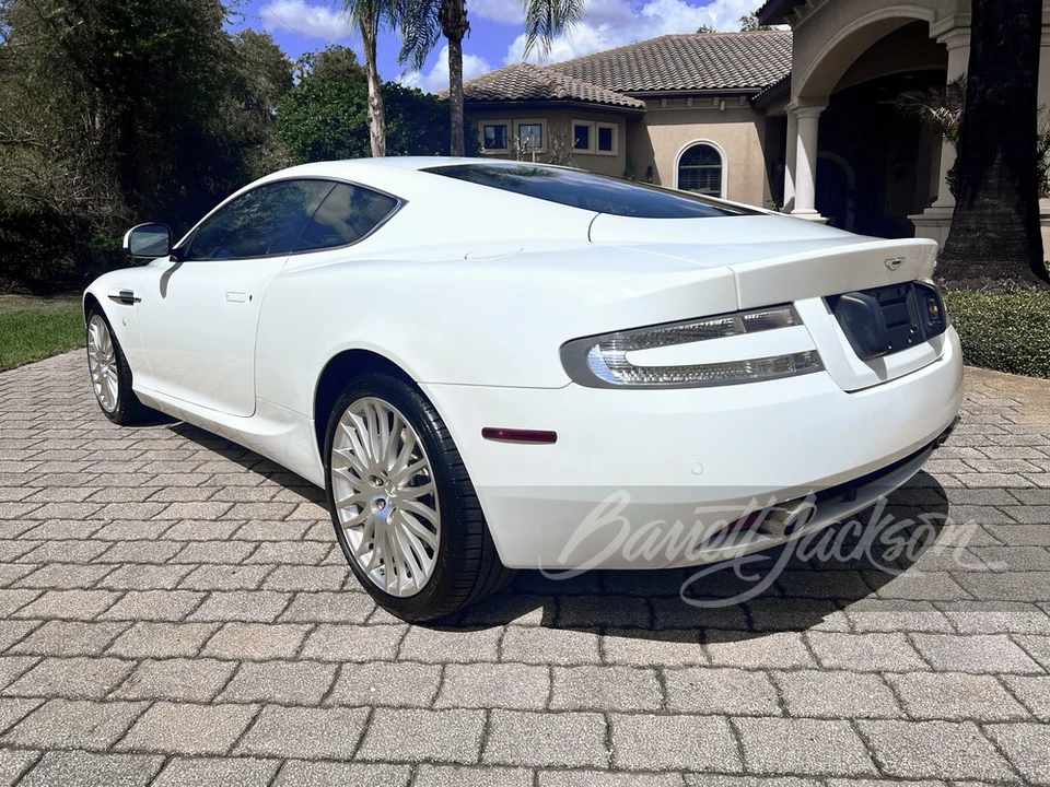 2011 Aston Martin DB9 - Image 2 of 10