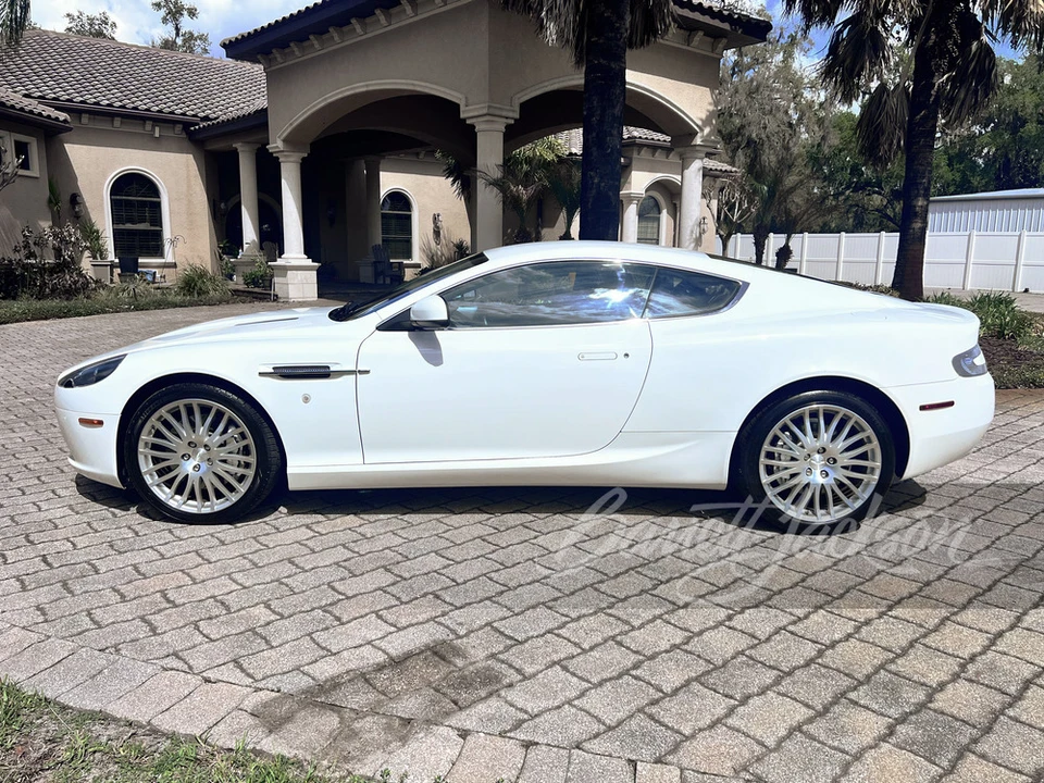 2011 Aston Martin DB9 - Image 3 of 10