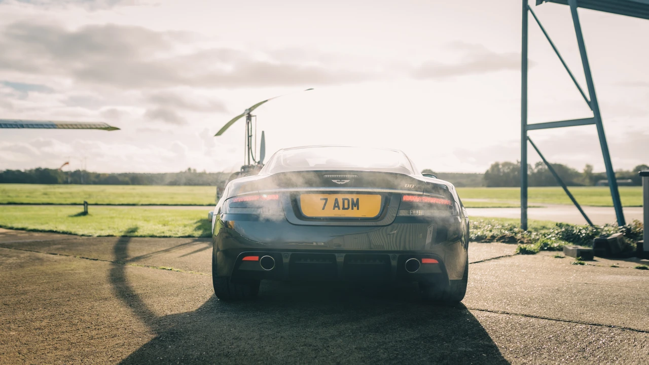 2011 Aston Martin DBS (2008-2012) - Image 7 of 31