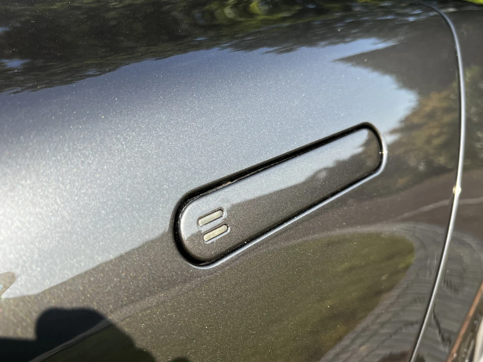 2011 Aston Martin Rapide - Image 24 of 31
