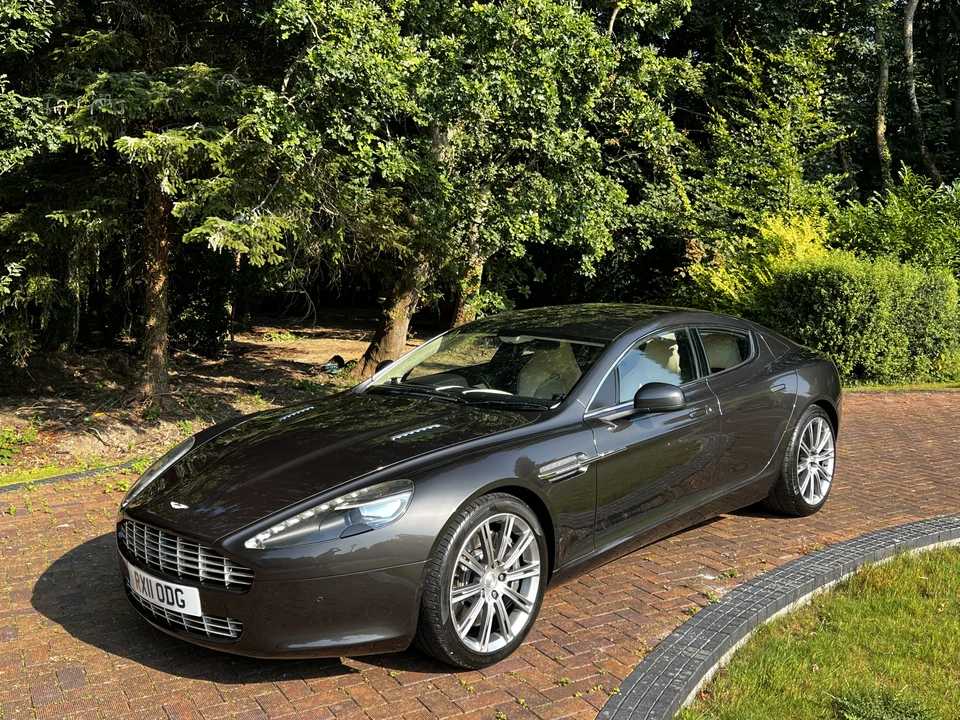 2011 Aston Martin Rapide - Image 10 of 31