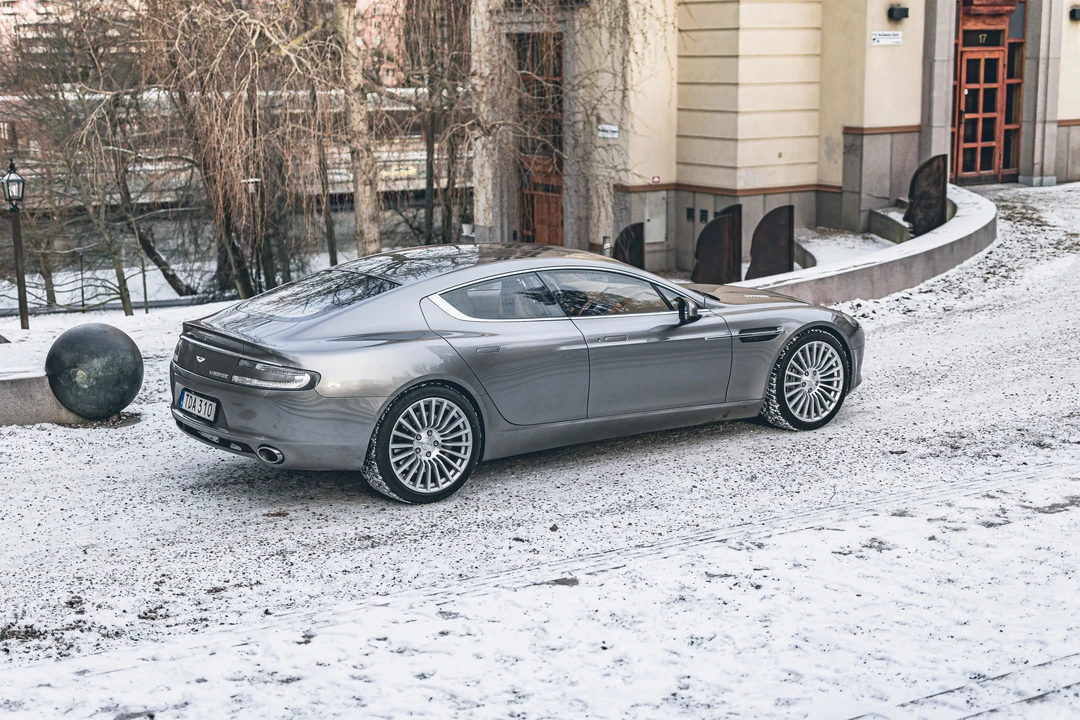 2011 Aston Martin Rapide - Image 14 of 31