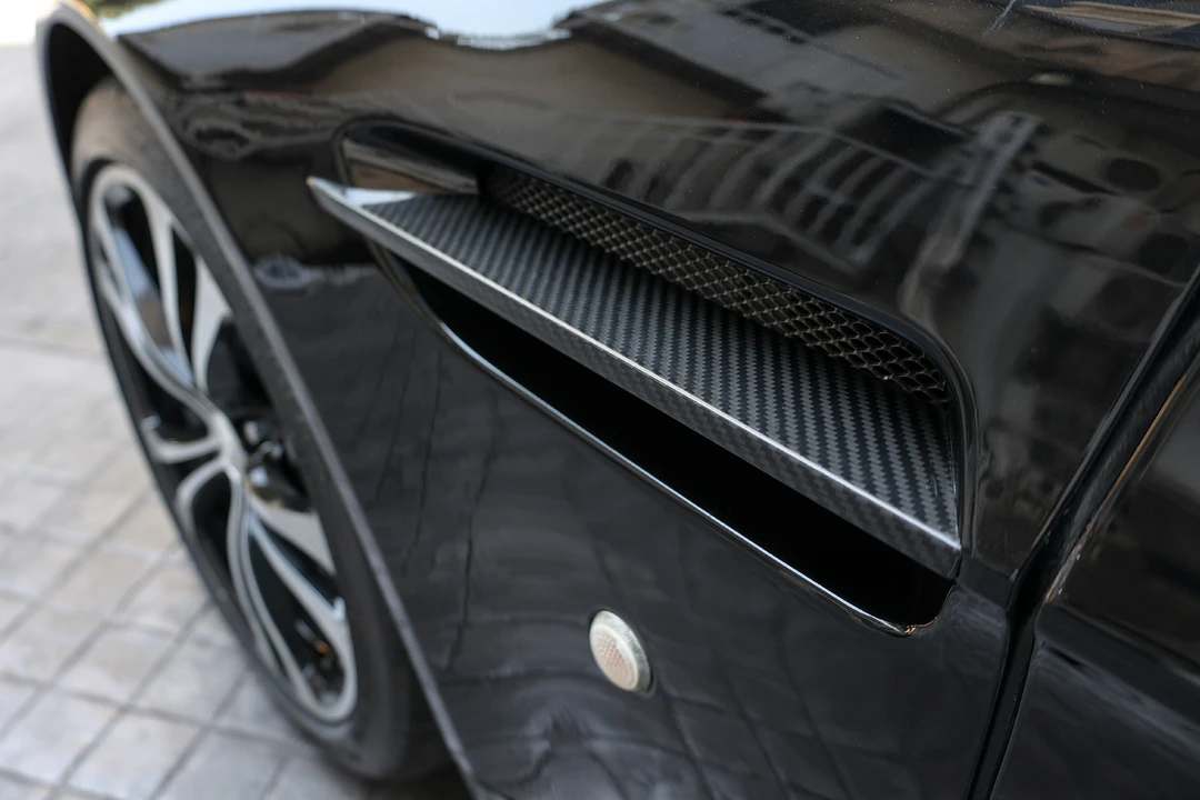 2011 Aston Martin V12 Vantage (2010-2018) - Image 25 of 31