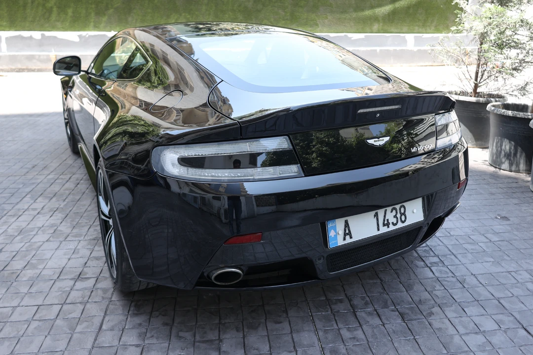 2011 Aston Martin V12 Vantage (2010-2018) - Image 7 of 31