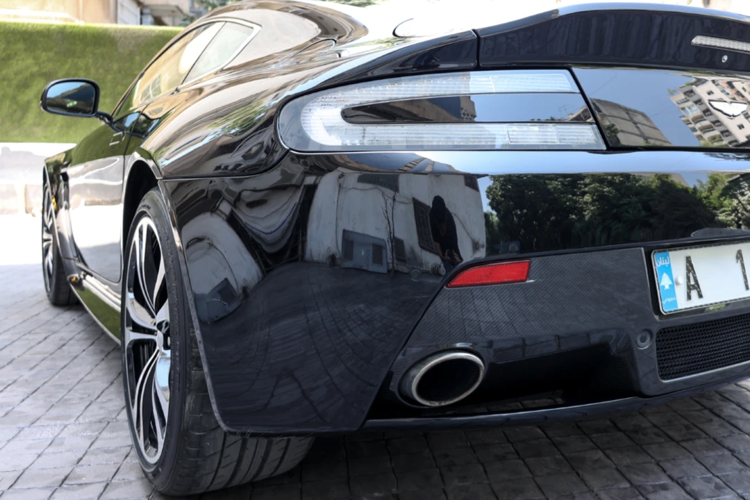 2011 Aston Martin V12 Vantage (2010-2018) - Image 30 of 31