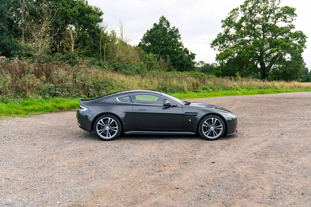 2011 Aston Martin V12 Vantage (2010-2018) - Image 18 of 31