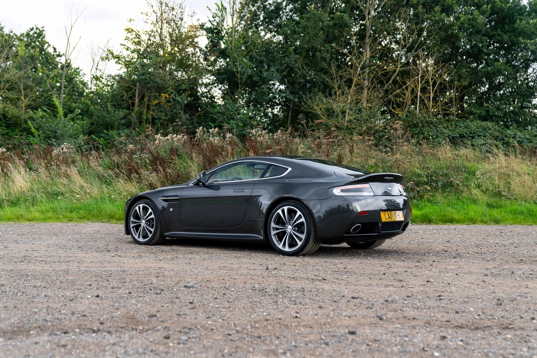 2011 Aston Martin V12 Vantage (2010-2018) - Image 14 of 31
