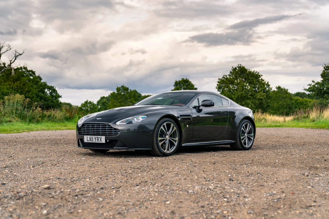 2011 Aston Martin V12 Vantage (2010-2018) - Image 15 of 31