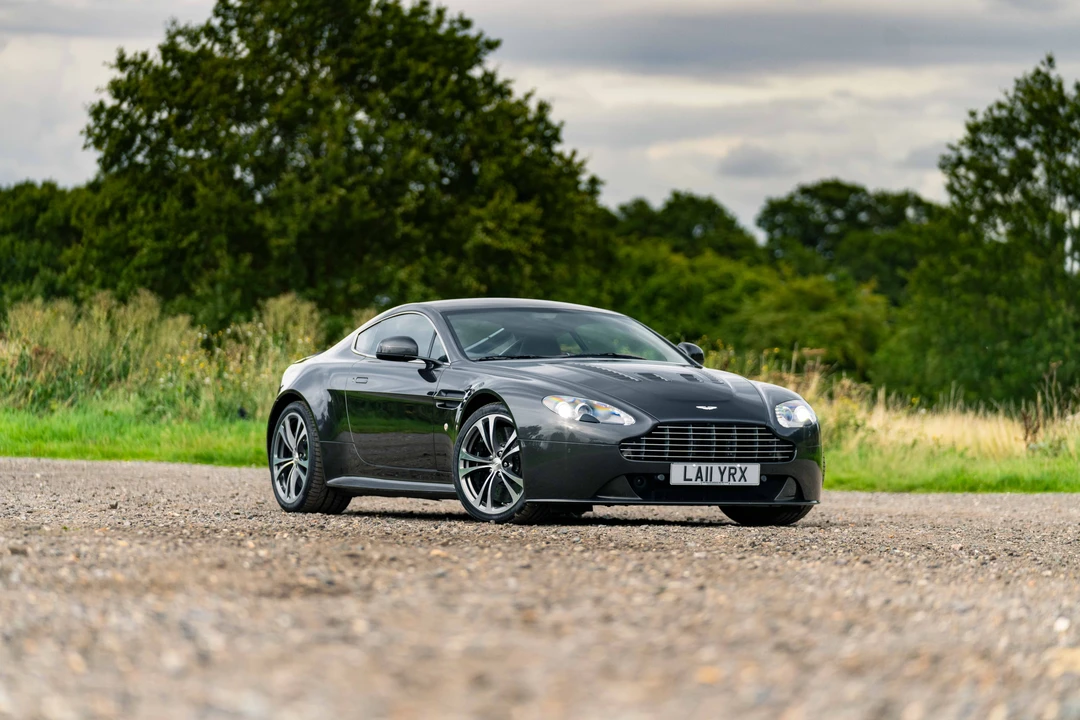 2011 Aston Martin V12 Vantage (2010-2018) - Image 16 of 31