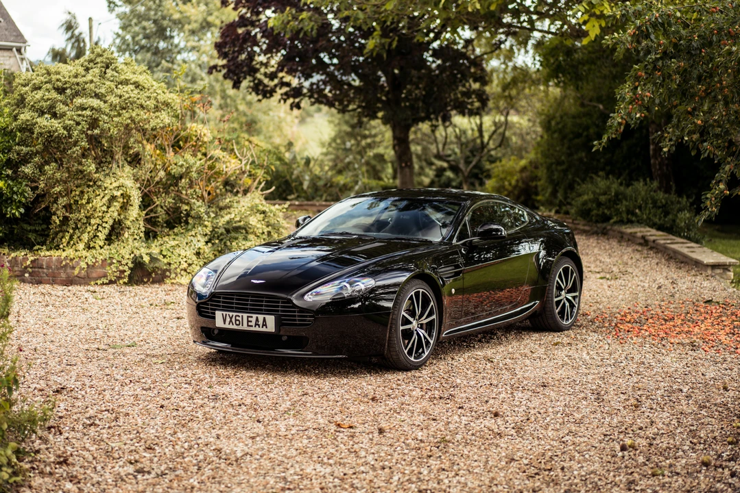 2011 Aston Martin V8 Vantage (2006-2017) - Image 8 of 31