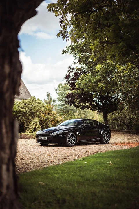 2011 Aston Martin V8 Vantage (2006-2017) - Image 10 of 31