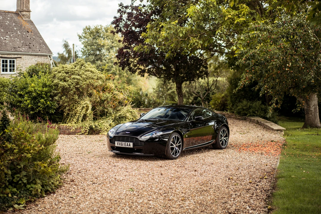 2011 Aston Martin V8 Vantage (2006-2017) - Image 12 of 31