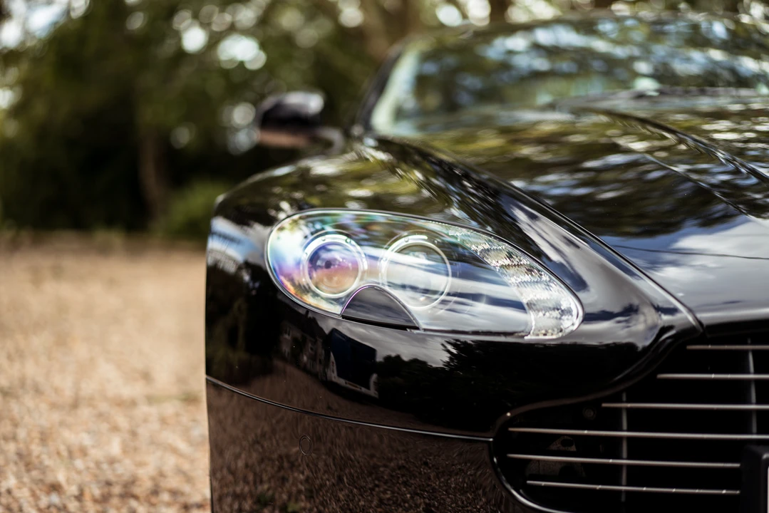 2011 Aston Martin V8 Vantage (2006-2017) - Image 25 of 31