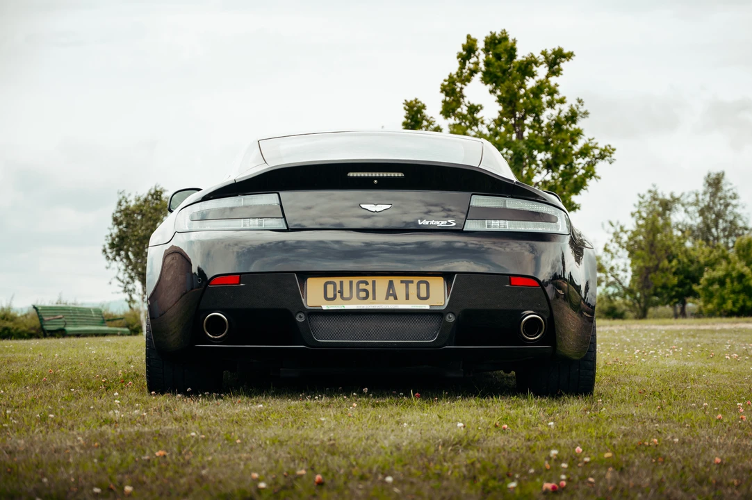 2011 Aston Martin V8 Vantage (2006-2017) - Image 15 of 31