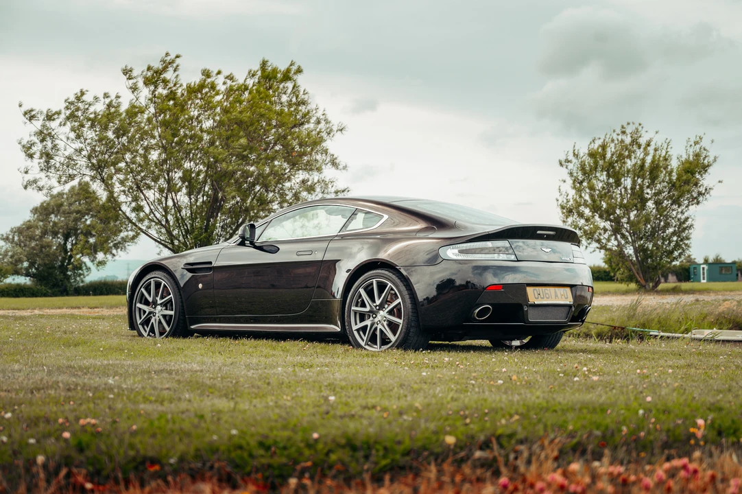 2011 Aston Martin V8 Vantage (2006-2017) - Image 6 of 31