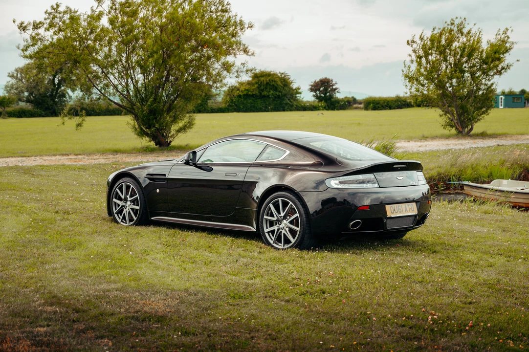 2011 Aston Martin V8 Vantage (2006-2017) - Image 14 of 31