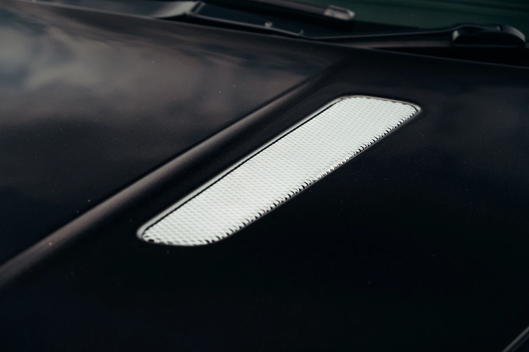 2011 Aston Martin V8 Vantage (2006-2017) - Image 30 of 31