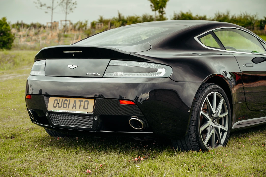 2011 Aston Martin V8 Vantage (2006-2017) - Image 31 of 31