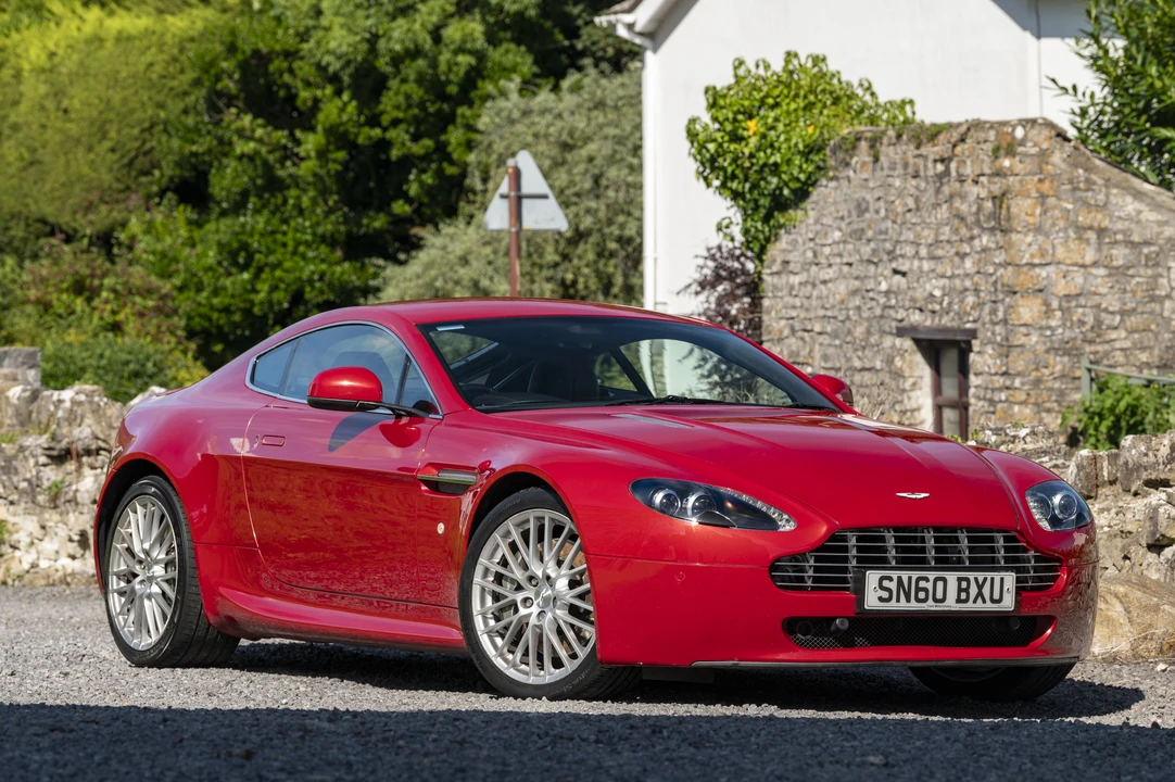 2010 Aston Martin V8 Vantage (2006-2017) - Image 4 of 31