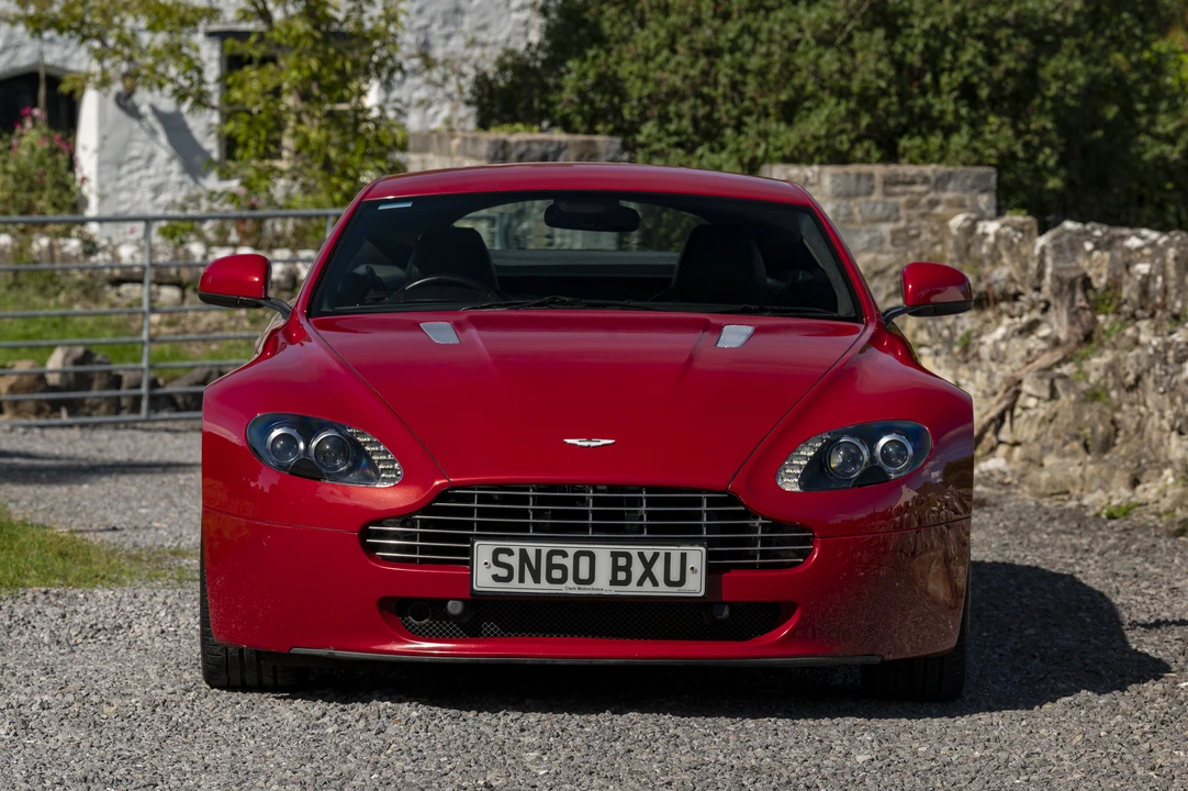 2010 Aston Martin V8 Vantage (2006-2017) - Image 3 of 31