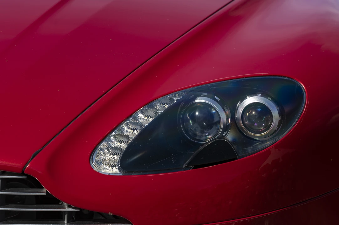 2010 Aston Martin V8 Vantage (2006-2017) - Image 21 of 31