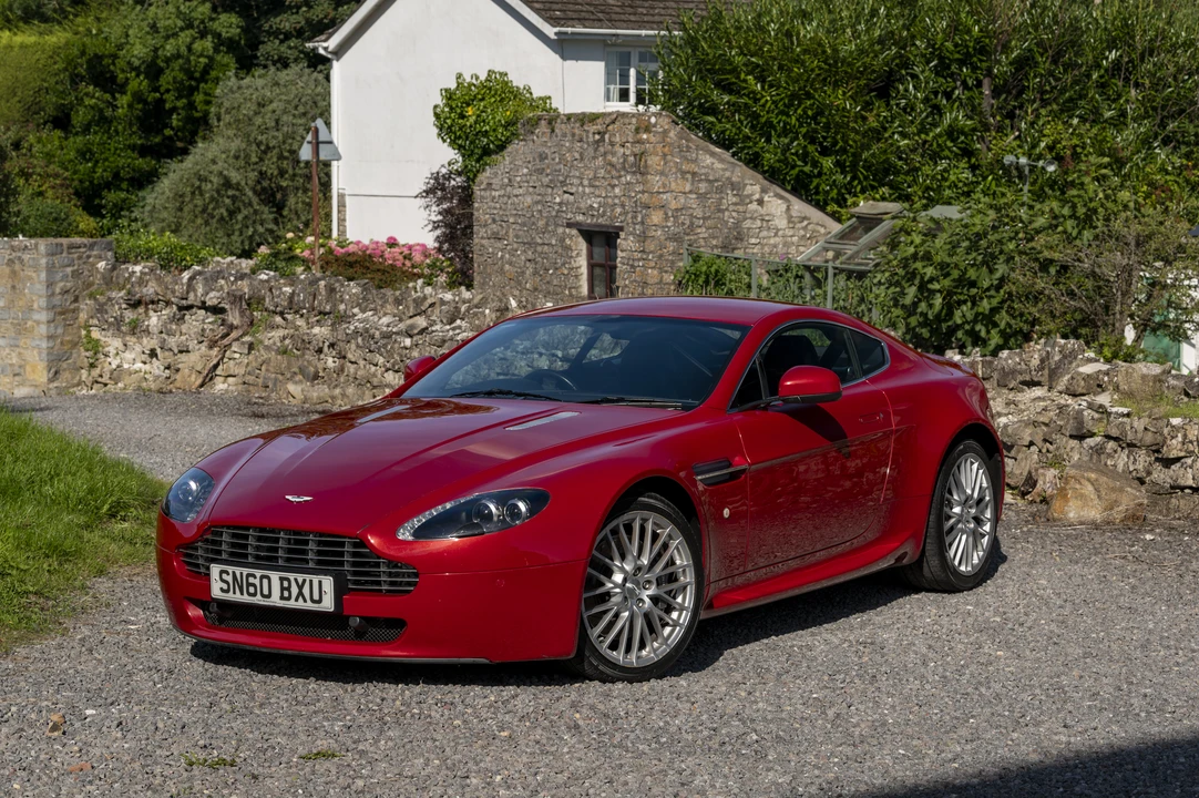 2010 Aston Martin V8 Vantage (2006-2017) - Image 18 of 31