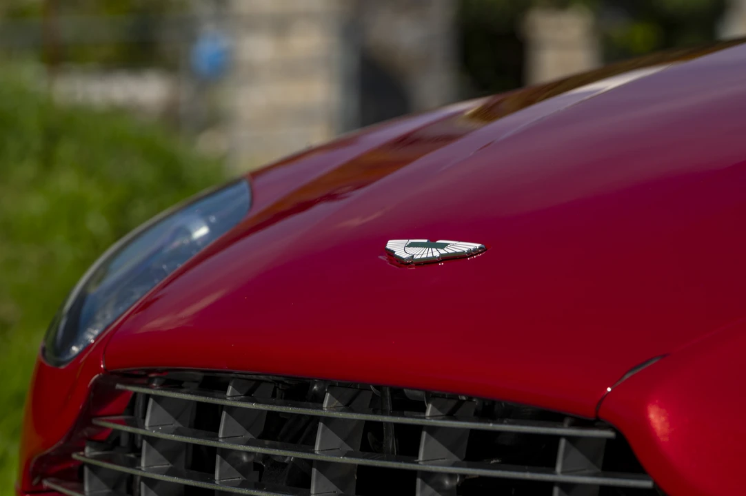 2010 Aston Martin V8 Vantage (2006-2017) - Image 28 of 31